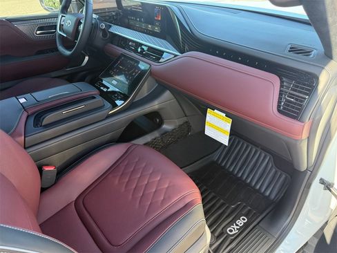 New 2026 INFINITI QX80 Autograph image 31
