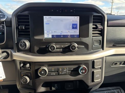 Used 2021 Ford F150 XLT w/ Trailer Tow Package image 17