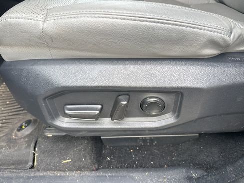 Used 2025 Toyota Tundra Limited image 6