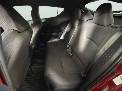 Used 2018 Toyota C-HR XLE image 25