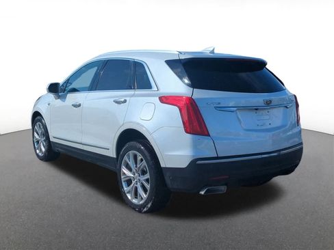 Used 2017 Cadillac XT5 Luxury w/ Driver Awareness Package image 4