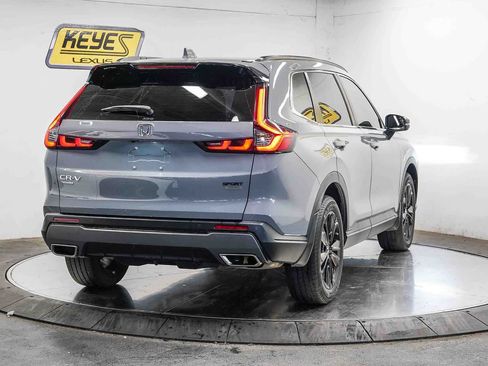 Used 2024 Honda CR-V Sport Touring image 4