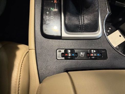 Used 2015 Toyota Highlander Limited AWD/4WD image 33