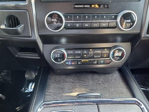 Used 2021 Ford Expedition Max Limited image 41