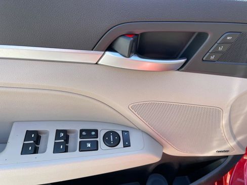 Used 2020 Hyundai Elantra Limited w/ Ultimate Package 03 image 13