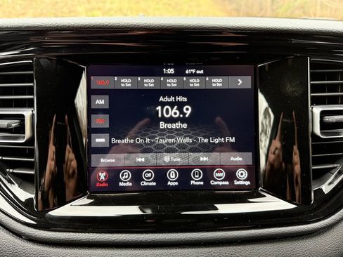 Used 2023 Dodge Durango AWD w/ Technology Group image 23