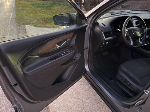 Used 2018 GMC Terrain SLE w/ Infotainment Package I image 18