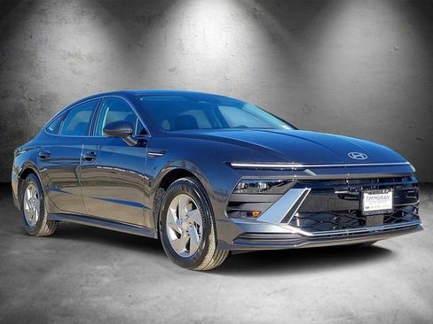 New 2026 Hyundai Sonata SE image 2