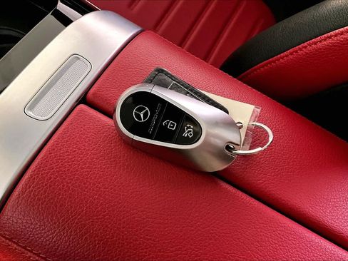 Used 2024 Mercedes-Benz GLC 43 AMG 4MATIC image 15