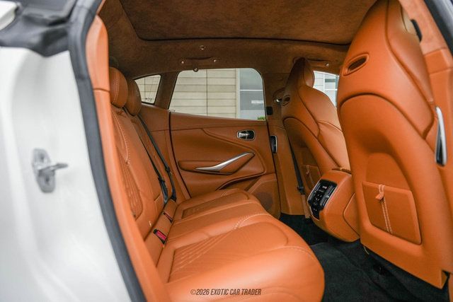 Used 2021 Aston Martin DBX AWD/4WD image 46