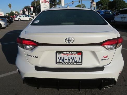 Certified 2026 Toyota Corolla SE image 9