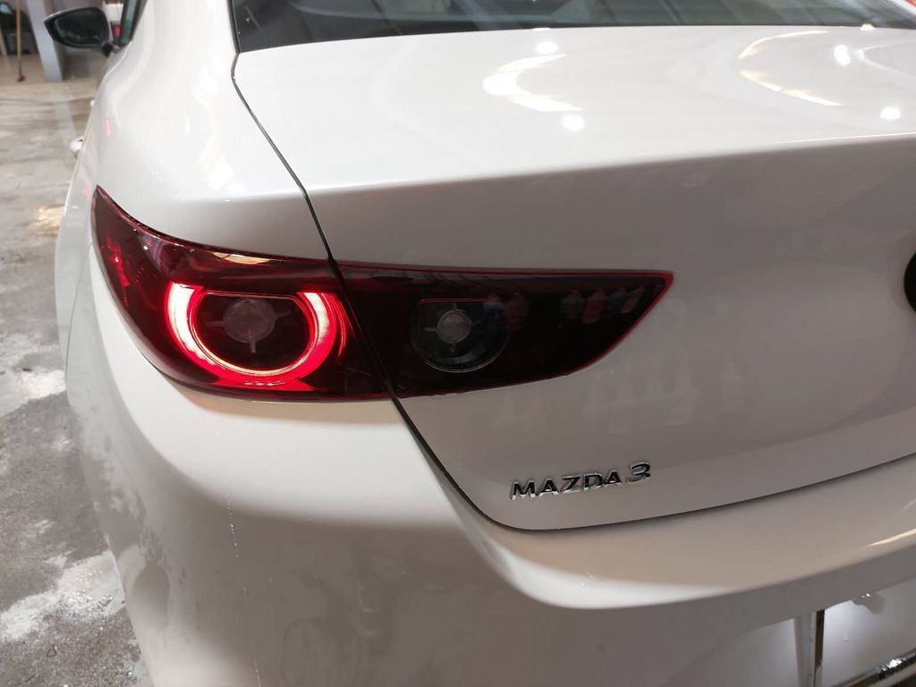 New 2026 MAZDA MAZDA3 s FWD image 32