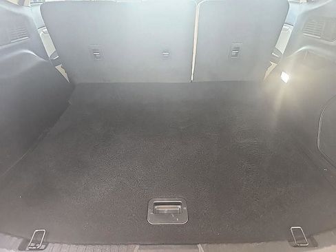 Used 2023 Ford Edge Titanium image 31