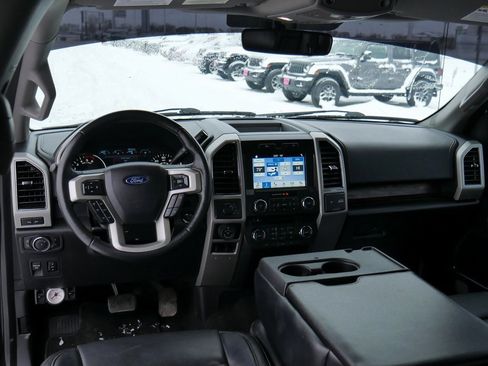 Used 2018 Ford F150 Lariat image 30