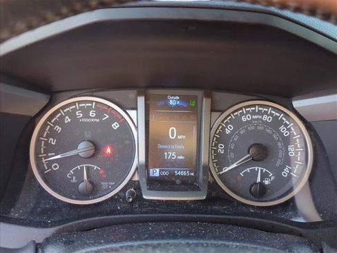 Used 2023 Toyota Tacoma SR5 RWD image 17