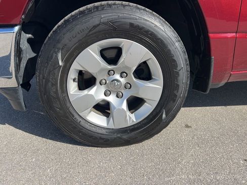 Used 2019 RAM 1500 Big Horn image 30