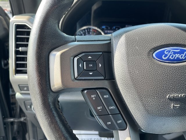 Used 2020 Ford Expedition XLT w/ Equipment Group 202A AWD/4WD image 24