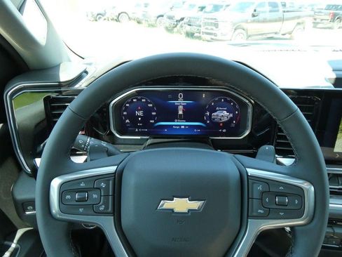 New 2026 Chevrolet Silverado 1500 LTZ w/ LTZ Premium Package AWD/4WD image 23