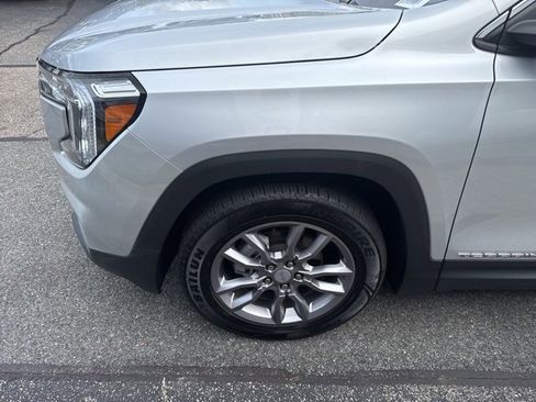 Used 2022 GMC Terrain SLT w/ Infotainment Package II image 4