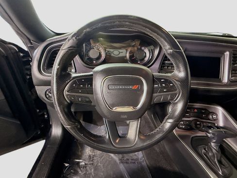 Used 2018 Dodge Challenger SXT w/ Blacktop Package image 13