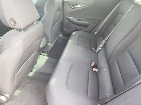 Used 2021 Chevrolet Malibu LS FWD image 33