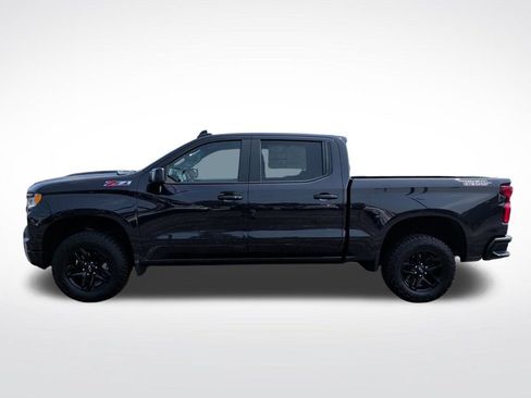 Used 2023 Chevrolet Silverado 1500 LT Trail Boss w/ LT Trail Boss Premium Package AWD/4WD image 4