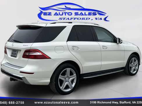 Used 2014 Mercedes-Benz ML 350 ML 350 4MATIC Sport Utility 4D w/ Premium 1 Package image 5