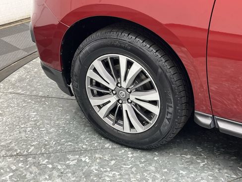 Used 2020 Nissan Pathfinder SV AWD/4WD image 30