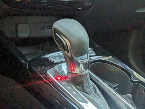 Used 2024 Chevrolet Trax ACTIV w/ Sunroof Package image 8