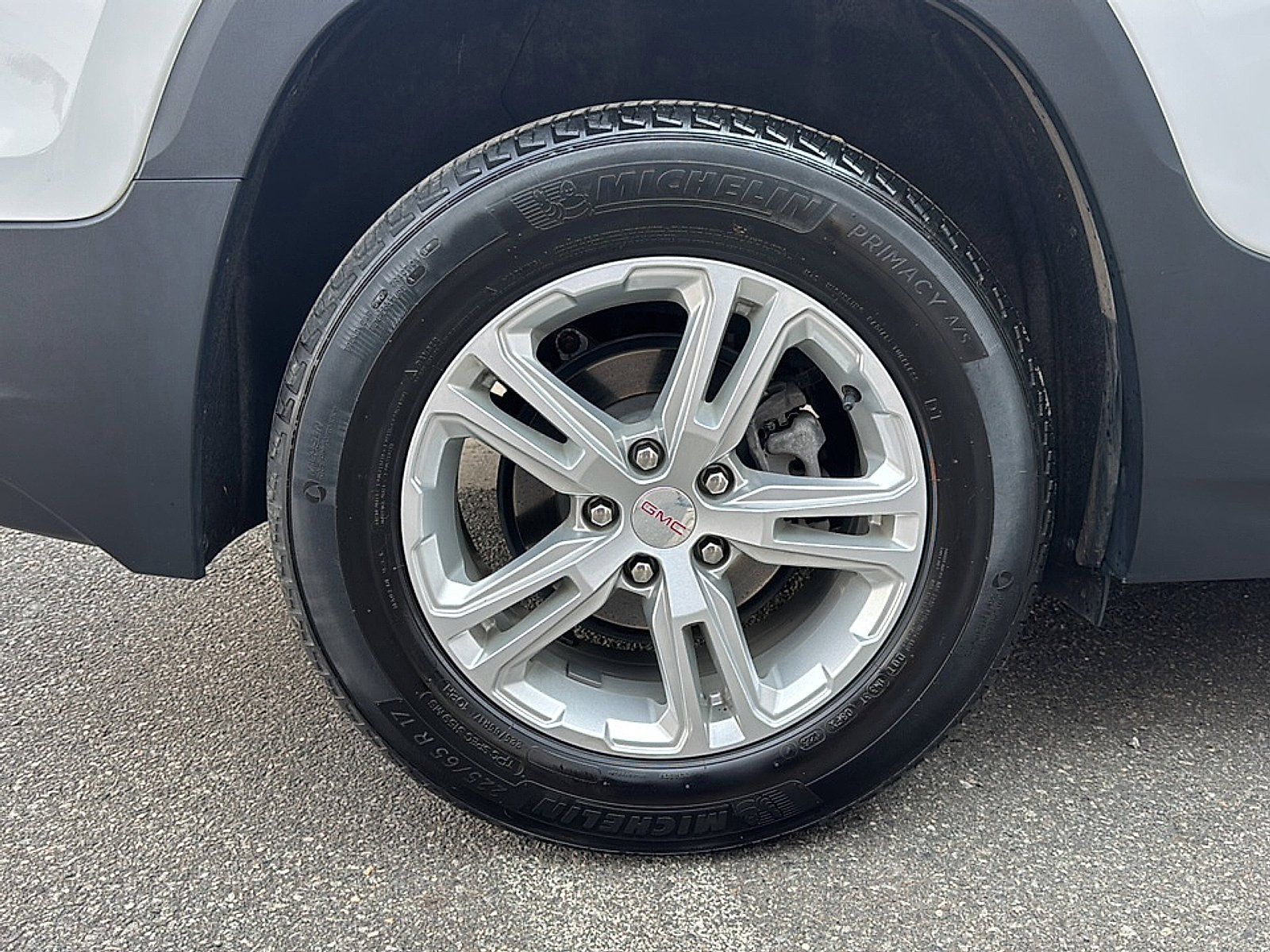 Used 2024 GMC Terrain SLE FWD image 40
