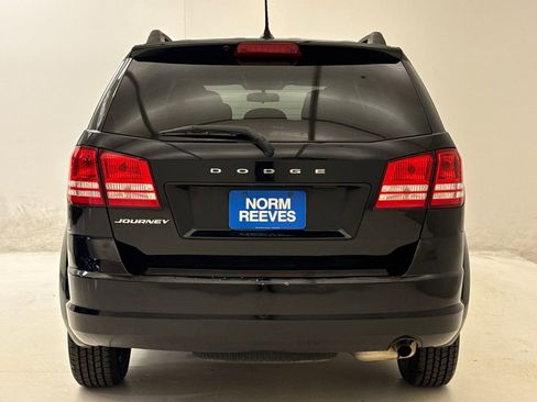 Used 2018 Dodge Journey SE w/ Popular Equipment Group image 8