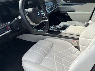 Used 2023 BMW i7 xDrive60 AWD/4WD video 2