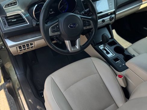 Used 2016 Subaru Outback 2.5i Limited AWD/4WD image 30