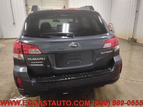 Used 2014 Subaru Outback 2.5i Limited image 8