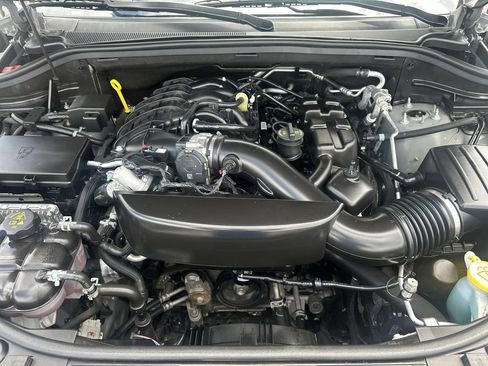 Used 2025 Dodge Durango GT AWD/4WD image 34