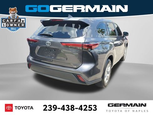 Used 2023 Toyota Highlander LE FWD image 10