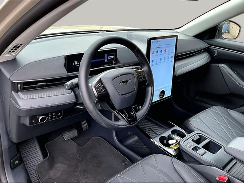 Used 2025 Ford Mustang Mach-E Select w/ Comfort Package Lite RWD image 20
