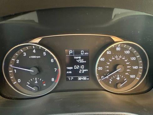 Used 2017 Hyundai Elantra SE FWD image 13