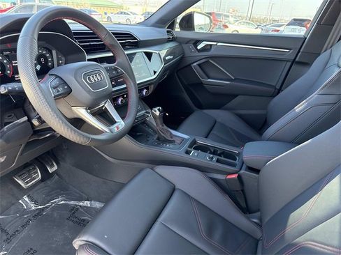 Certified 2025 Audi Q3 2.0T Premium Plus w/ Premium Plus Package image 24