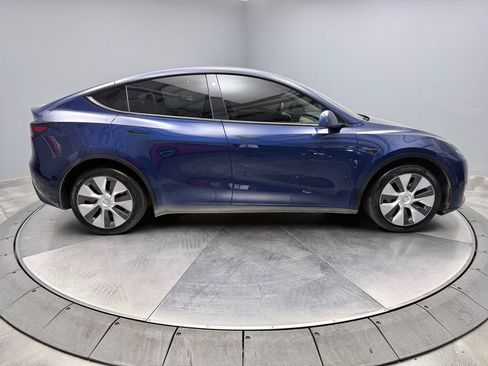 Used 2021 Tesla Model Y Long Range AWD/4WD image 4