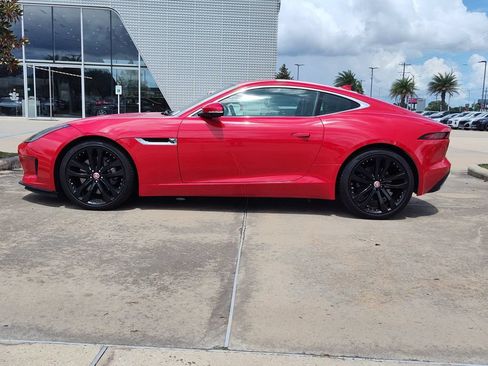Used 2019 Jaguar F-TYPE Coupe RWD image 4