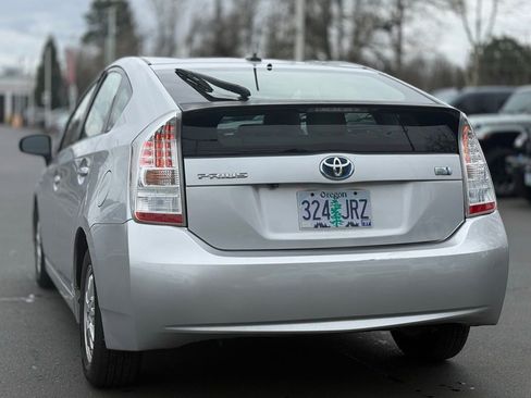Used 2010 Toyota Prius Five image 3