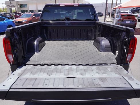 Certified 2022 GMC Sierra 1500 Elevation w/ LPO, Elevation Black Package RWD image 9