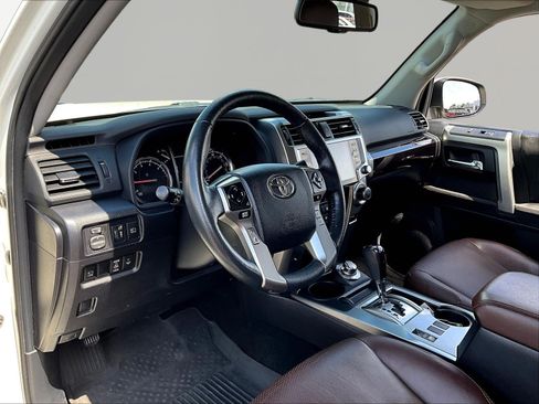 Used 2023 Toyota 4Runner Limited AWD/4WD image 17