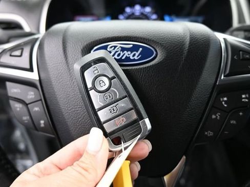 Used 2021 Ford Edge SEL w/ Convenience Package FWD image 38