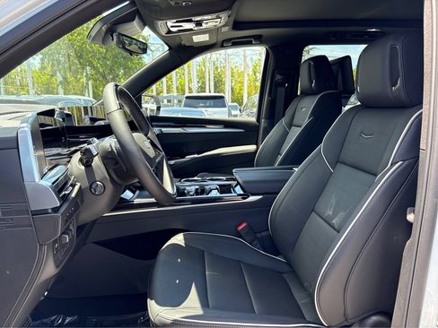New 2026 Cadillac Escalade Sport AWD/4WD image 9