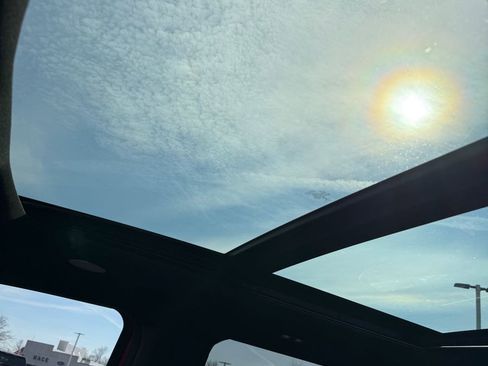 Used 2022 Ford F150 Lariat w/ Equipment Group 502A High image 25