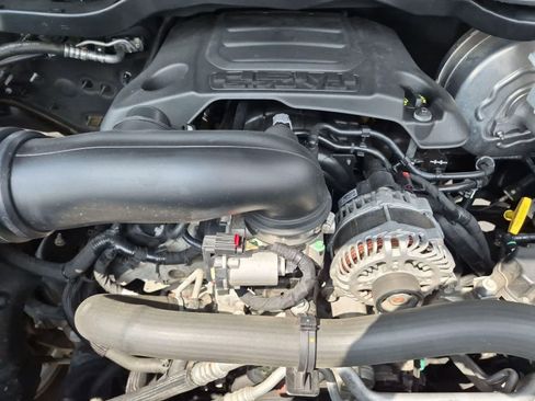 Used 2020 RAM 1500 Laramie AWD/4WD image 15