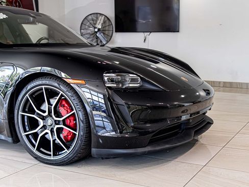 Used 2022 Porsche Taycan 4S AWD/4WD image 3