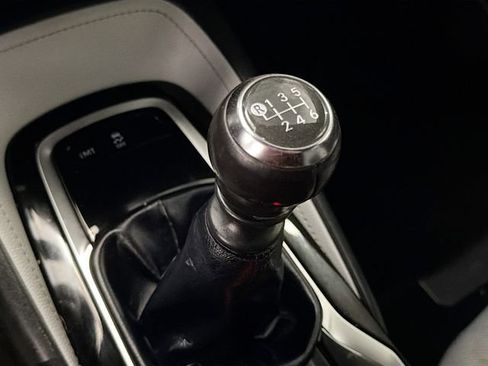 Used 2019 Toyota Corolla SE image 16